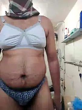 Snapshot of Brown69_guy chatting on March 2026 12:40:01 PM Brown69 guy online show from March 2026 12:40:01 PM