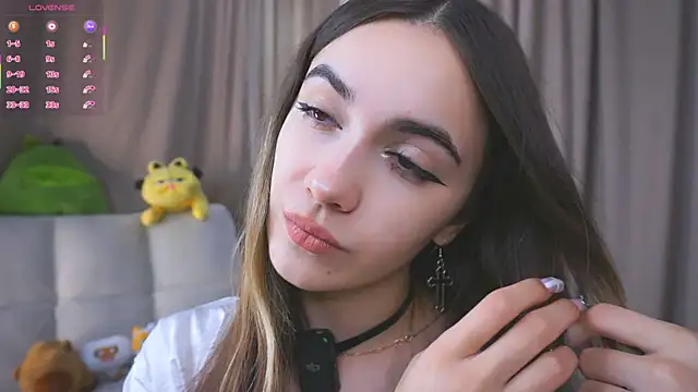 Snapshot of CupSizeGirl chatting on September 2025 04:12:02 PM CupSizeGirl online show from September 2025 04:12:02 PM