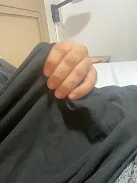 yourinternetboyfriend online show from January 2026 03:43:02 AM