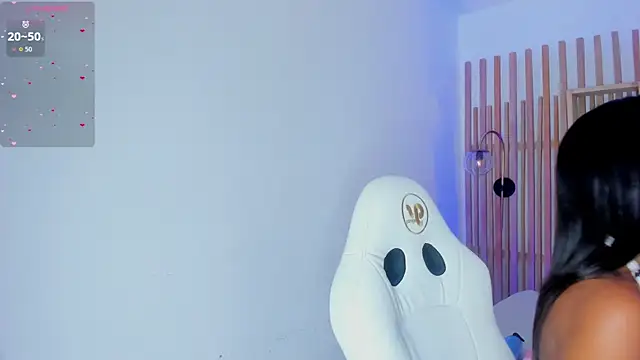 ciara blake online show from April 2026 07:31:02 PM