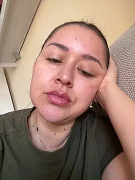 IvannaDivina online show from April 2026 08:28:02 AM