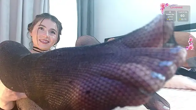 Salma Tori online show from November 2025 09:35:02 PM