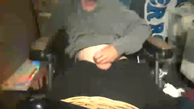 Lovyourpuss online show from June 2026 08:33:02 PM