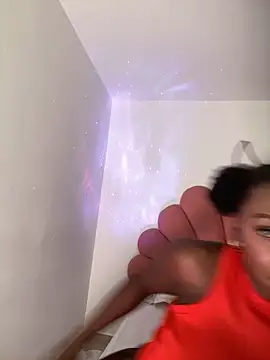 alissradiante1 online show from October 2025 03:41:02 AM