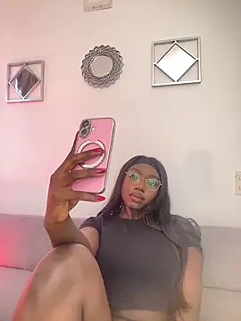 alissradiante1 online show from April 2026 10:14:02 PM