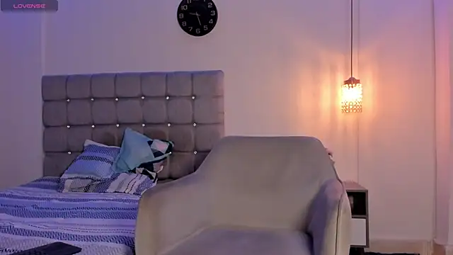 Santy Stump online show from October 2025 09:24:01 PM