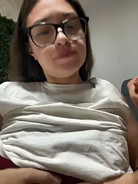 Snapshot of kate_rabittsex chatting on February 2025 12:33:01 AM kate rabittsex online show from February 2025 12:33:01 AM