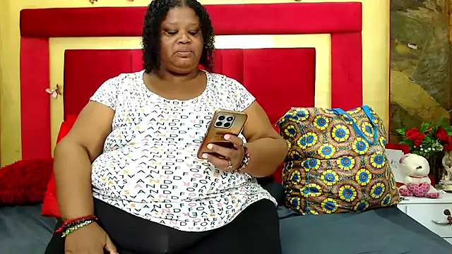 Snapshot of Exoticbigmandy chatting on June 2026 02:21:02 PM Exoticbigmandy online show from June 2026 02:21:02 PM