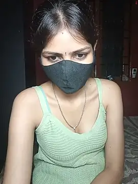 Isha Sax online show from October 2025 07:03:02 PM