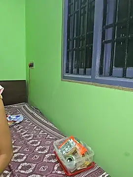 Isha Sax online show from April 2026 06:49:02 PM