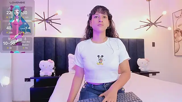 niia7 online show from December 2025 07:34:02 PM