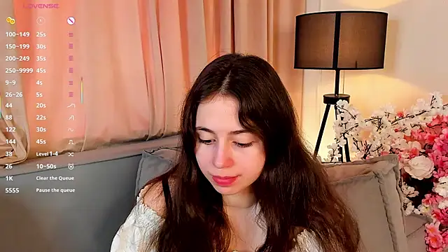 JulianaChapel online show from September 2025 08:14:02 AM