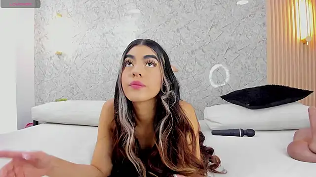 Antonella west online show from October 2025 08:08:01 PM