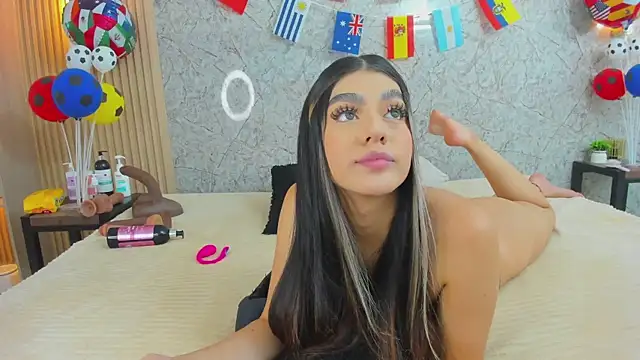 Snapshot of Antonella_west chatting on July 2026 09:28:02 PM Antonella west online show from July 2026 09:28:02 PM