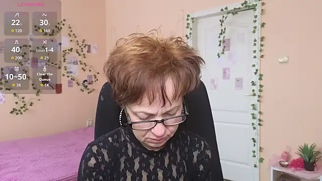 Snapshot of Ronda_Roni chatting on February 2026 06:40:02 AM Ronda Roni online show from February 2026 06:40:02 AM