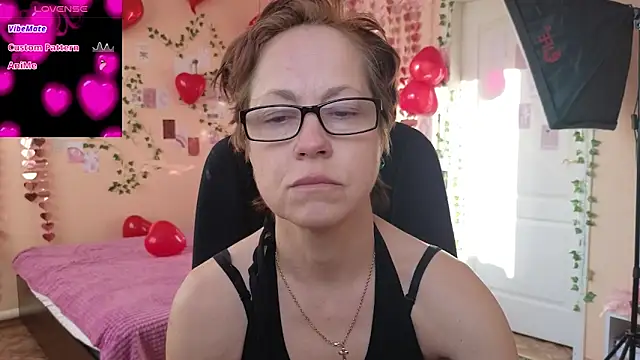 Snapshot of Ronda_Roni chatting on February 2026 05:26:01 AM Ronda Roni online show from February 2026 05:26:01 AM