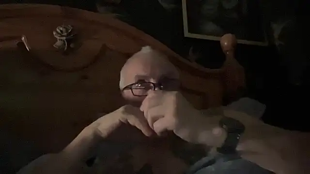 poggles online show from December 2025 08:17:01 PM