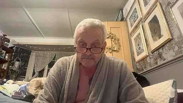 poggles online show from March 2026 09:40:02 PM