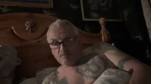 poggles online show from April 2026 08:58:02 PM