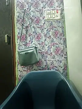 Liyaa 24 online show from April 2026 04:44:02 PM