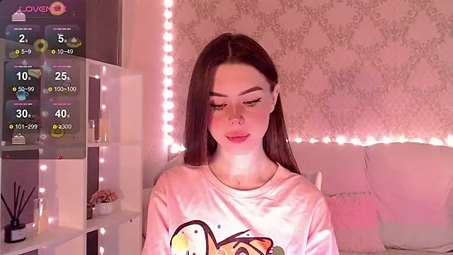 HolyMiax online show from October 2025 03:50:02 AM