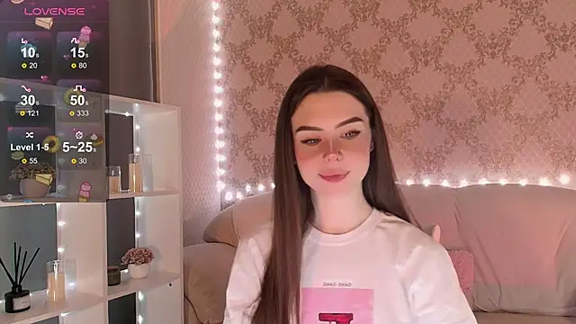 HolyMiax online show from November 2025 03:17:01 AM