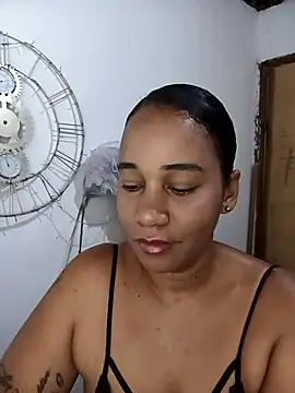 Snapshot of EbonyHorrny chatting on April 2026 12:28:02 PM EbonyHorrny online show from April 2026 12:28:02 PM