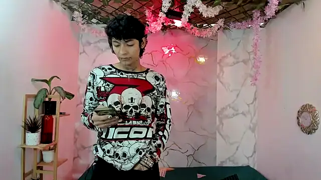 Bastian boyshot77 online show from April 2026 06:13:02 PM