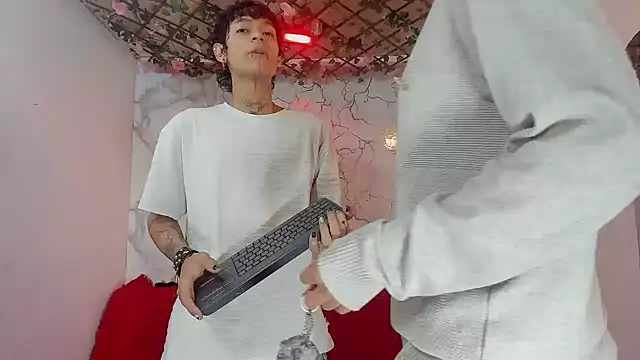 Bastian boyshot77 online show from April 2026 07:28:02 PM