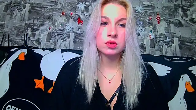 HoneyNelly online show from May 2026 10:48:02 PM