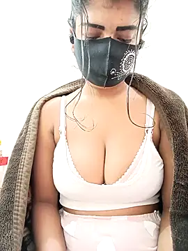 Snapshot of Nodi- chatting on February 2026 09:40:01 PM Nodi- online show from February 2026 09:40:01 PM