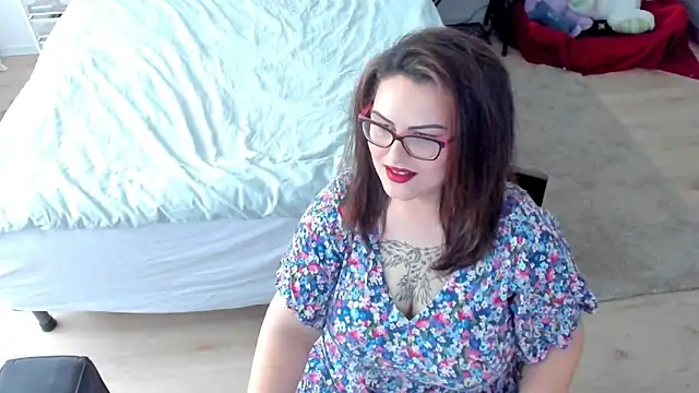 Squirt Kimm online show from November 2025 10:03:01 AM