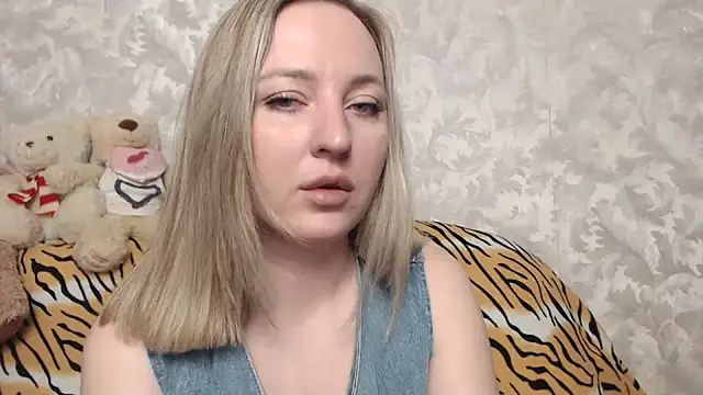 hotsteacher online show from May 2026 02:18:01 AM