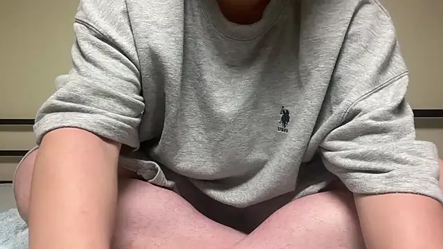 Yuta20002 online show from October 2025 04:44:02 PM