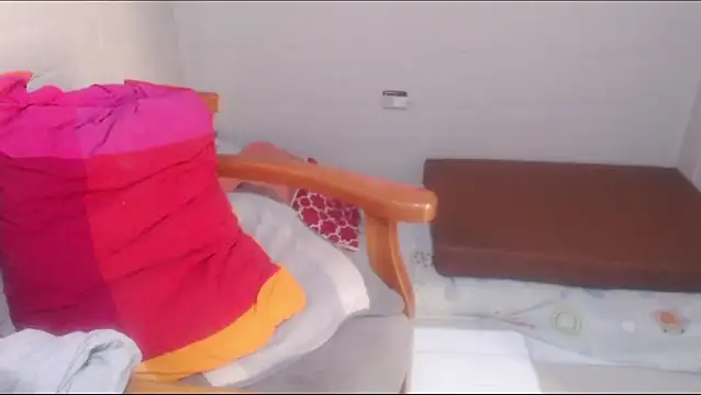 rose-crystal online show from March 2026 10:05:02 PM