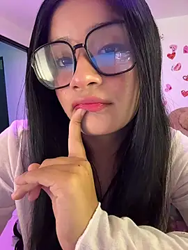 Snapshot of indialatin chatting on April 2026 06:11:02 AM indialatin online show from April 2026 06:11:02 AM