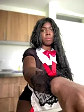 Alexia 24 online show from October 2025 07:14:02 PM