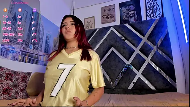 Snapshot of lizzylizzy4 chatting on October 2025 03:50:02 AM lizzylizzy4 online show from October 2025 03:50:02 AM