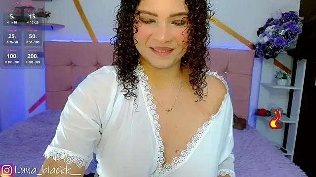 Luna blackk online show from November 2025 09:08:01 PM