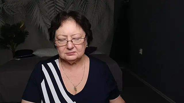 Snapshot of Margo_Moll chatting on November 2025 05:18:02 AM Margo Moll online show from November 2025 05:18:02 AM