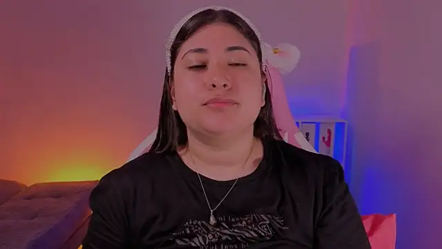 Gaby  Howards online show from March 2026 07:04:02 PM