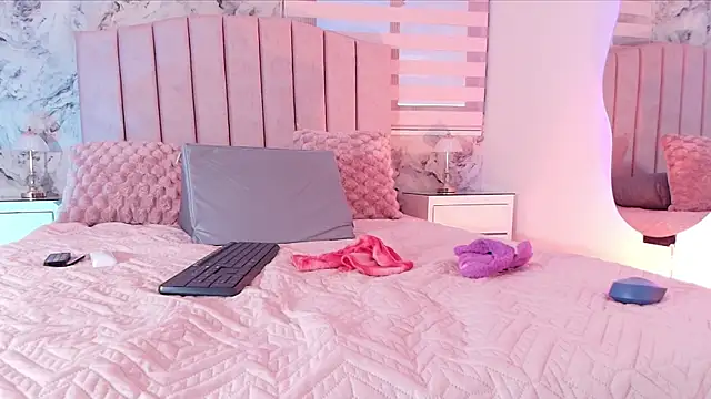 celeste moonx online show from November 2025 12:05:01 PM