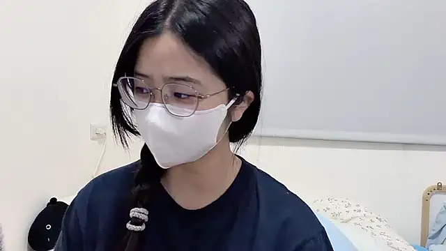 LHeart online show from April 2026 02:25:02 PM