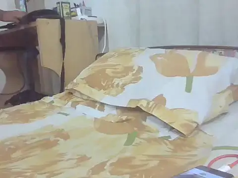 sofiacpl  online show from October 2025 05:24:02 PM