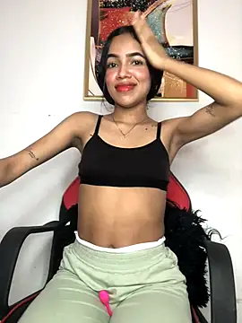 Snapshot of violeta_18x chatting on November 2025 04:49:01 PM violeta 18x online show from November 2025 04:49:01 PM