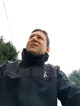 Snapshot of Alessio1987 chatting on February 2026 08:51:01 AM Alessio1987 online show from February 2026 08:51:01 AM