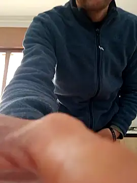 Alessio1987 online show from April 2026 11:52:01 AM