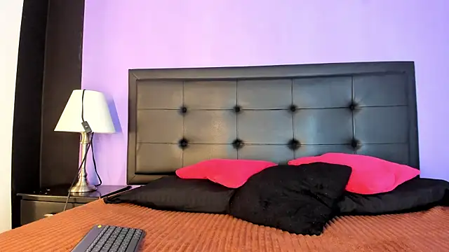 GreciaFox1 online show from July 2026 01:36:01 PM