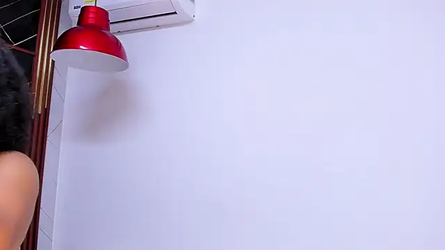 HannyThompson online show from October 2025 12:26:01 PM