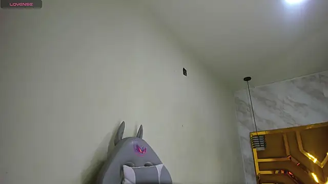 Luciifeer  online show from March 2026 02:01:02 PM